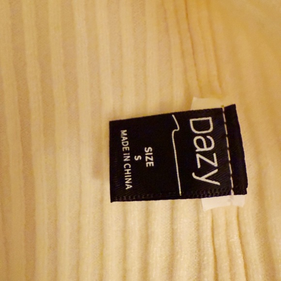 Chic Cream Ribbed Cardigan - Picture 4 of 5